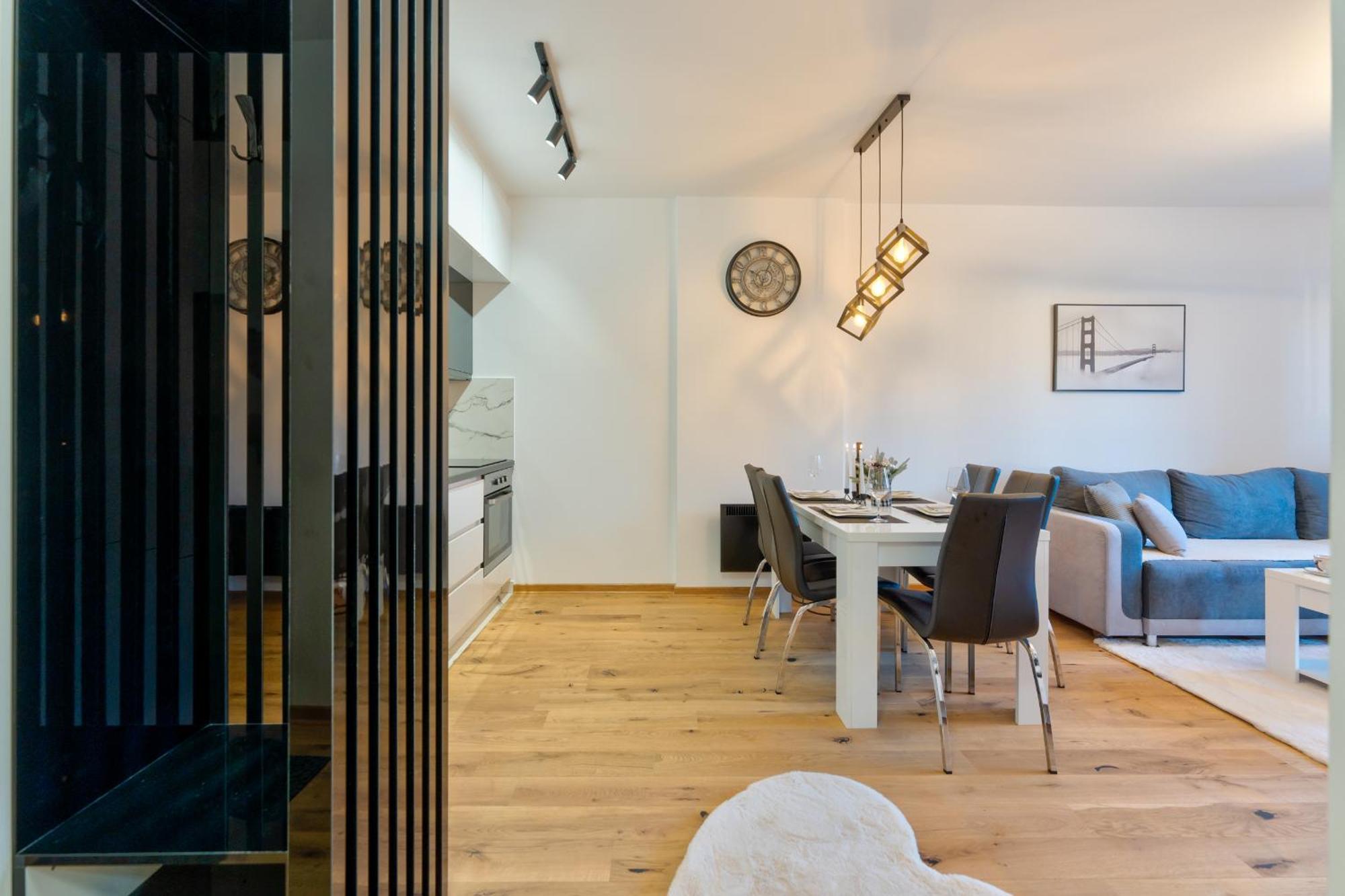 Apartment M&l