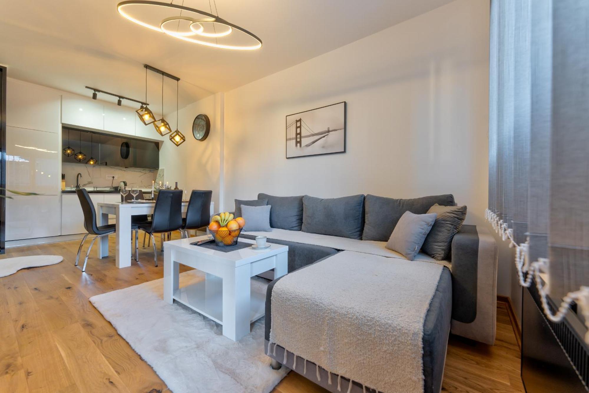 Apartment M&l