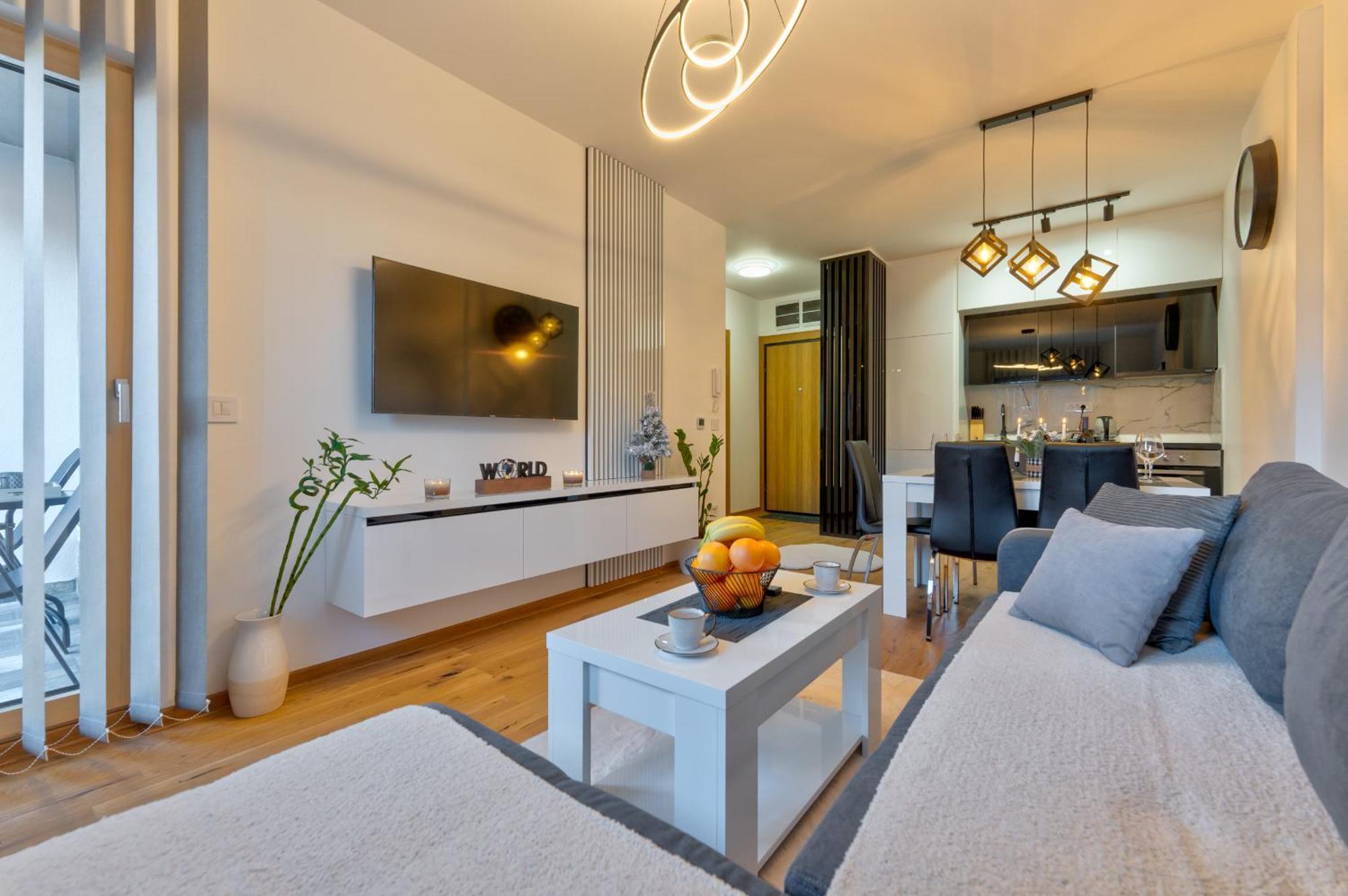 M&l Apartment *